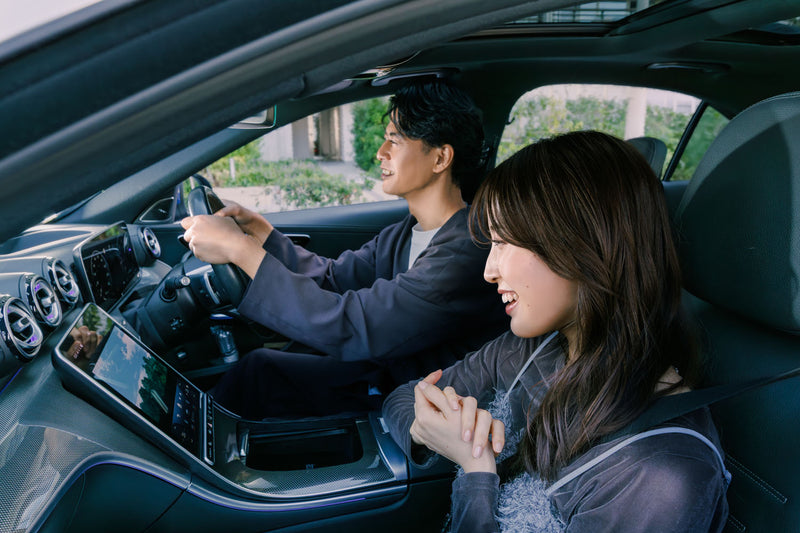 映像も音楽も、走行中でも再生