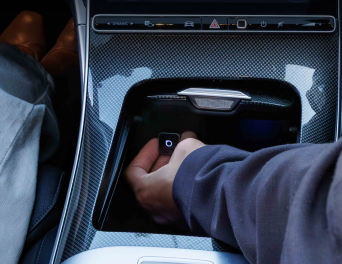 <p><strong>差すだけでかんたん操作</strong></p>