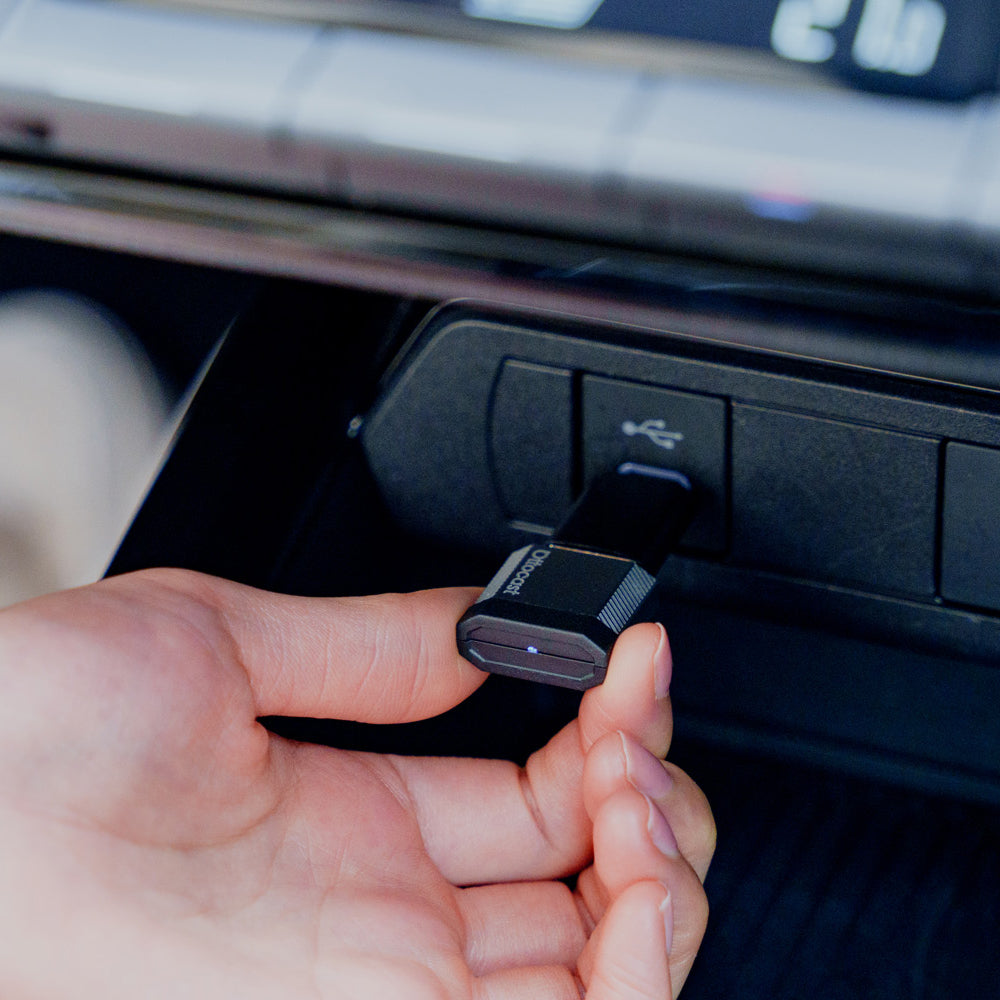 超ミニ Nova 3.0アダプター | 差すだけでCarPlayをワイヤレス化